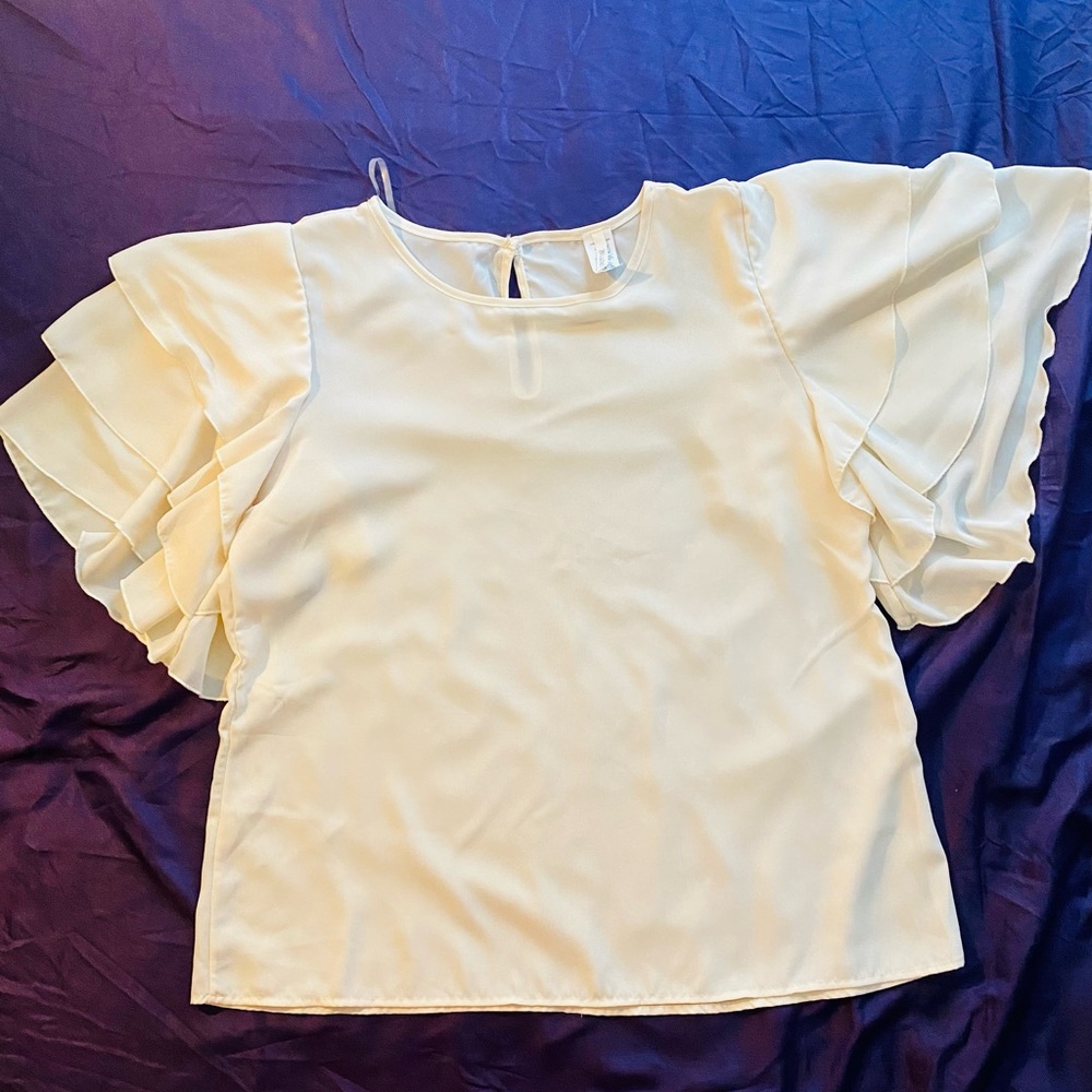 Bluebell Collection Luxury Tiered Short Sleeve Ruffle Blouse - Picture 3 of 5